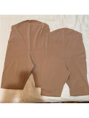 Set of 2! H&M Maternity tan biker shorts